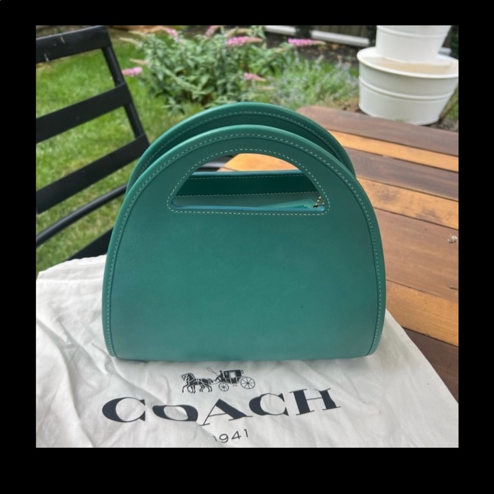 Host Pick 9/8!!!🎉🎊 Coach Originals Dome Crossbody Taco Bag with Top Handle